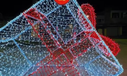 Prefeitura de Pinheiral e Sesc dão início à magia do Natal com iluminação especial